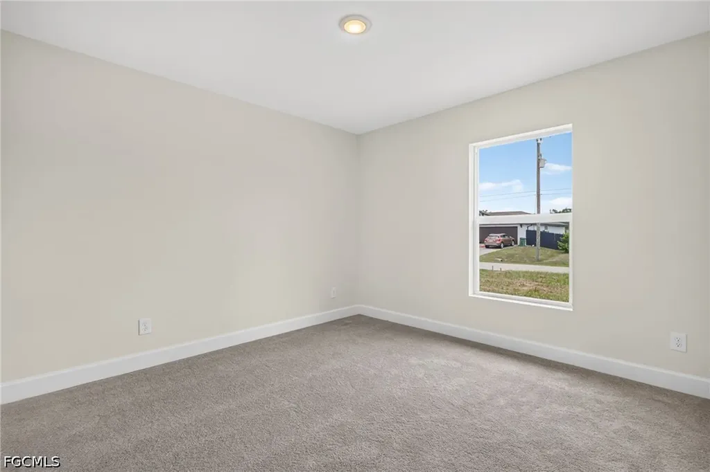 105 NW 9th Terrace Cape Coral FL 33993
