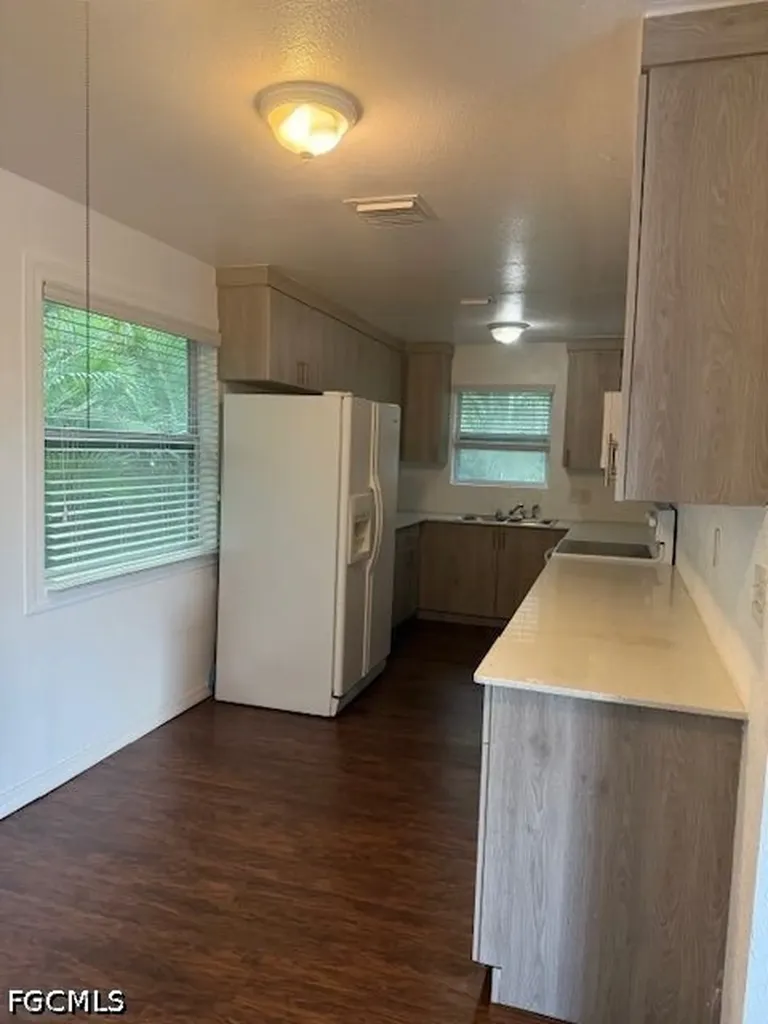 3616 Pearl Street Fort Myers FL 33916