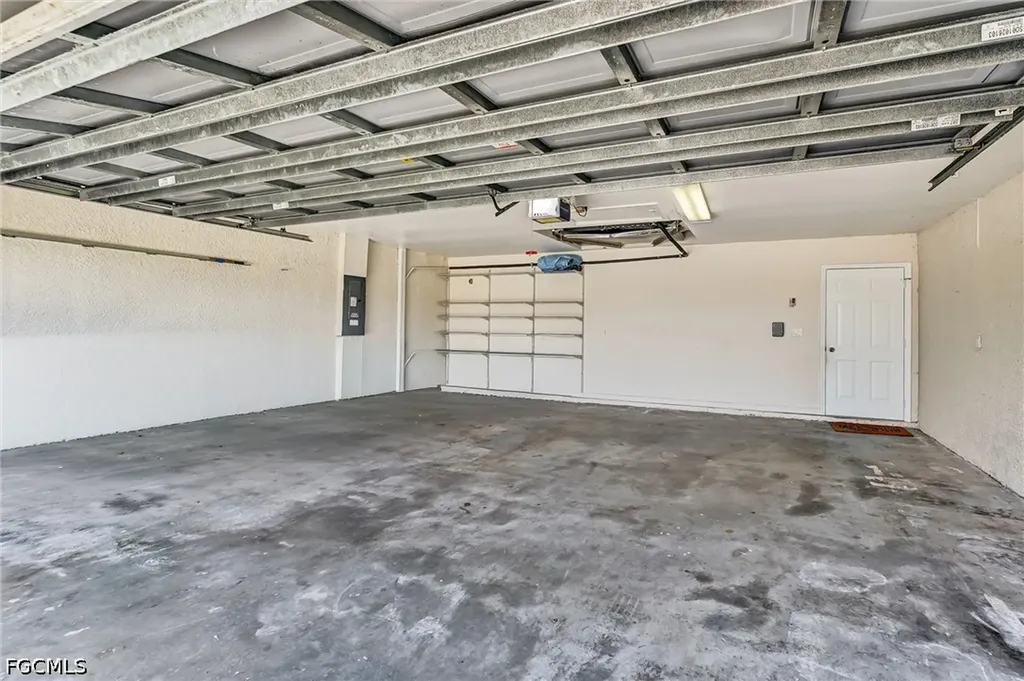2000 NW 4th Street Cape Coral FL 33993