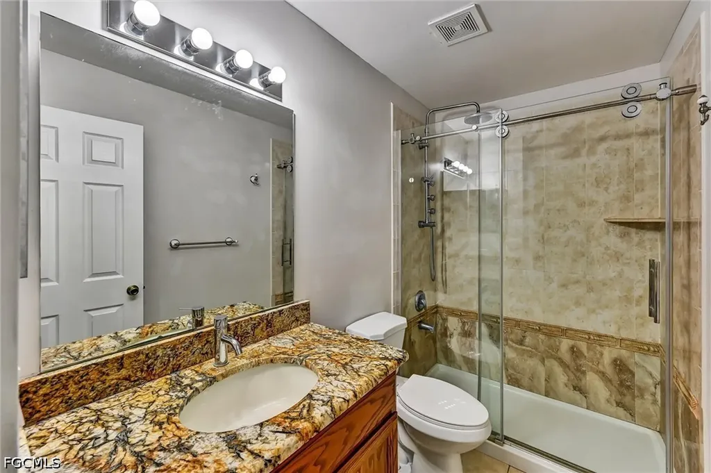 2000 NW 4th Street Cape Coral FL 33993
