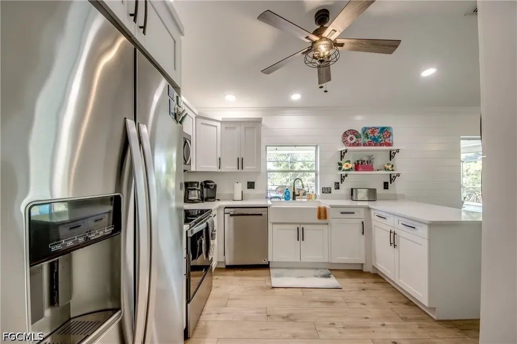 1728 SW 15th Street Cape Coral FL 33991