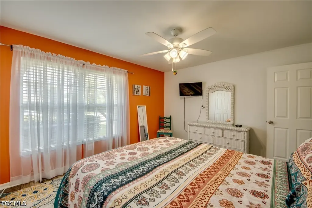 1728 SW 15th Street Cape Coral FL 33991