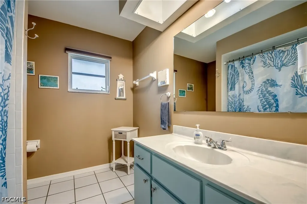 1728 SW 15th Street Cape Coral FL 33991