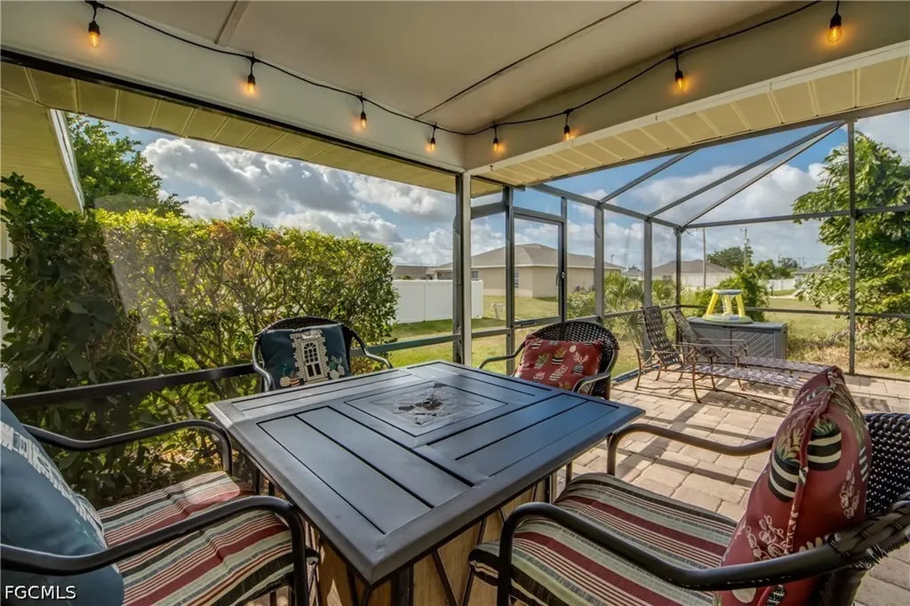 1728 SW 15th Street Cape Coral FL 33991