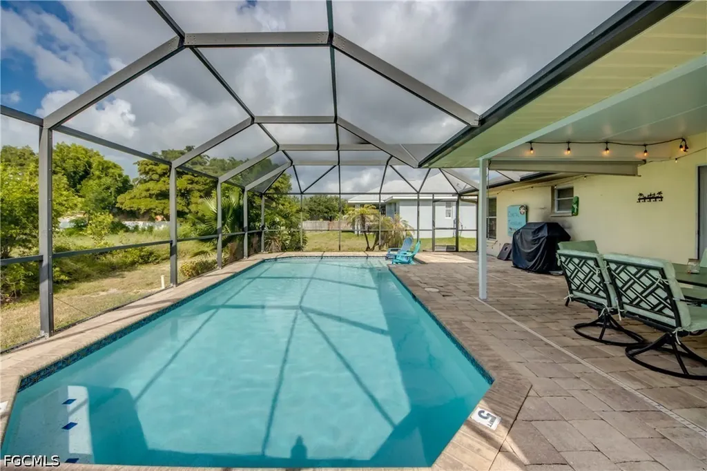 1728 SW 15th Street Cape Coral FL 33991
