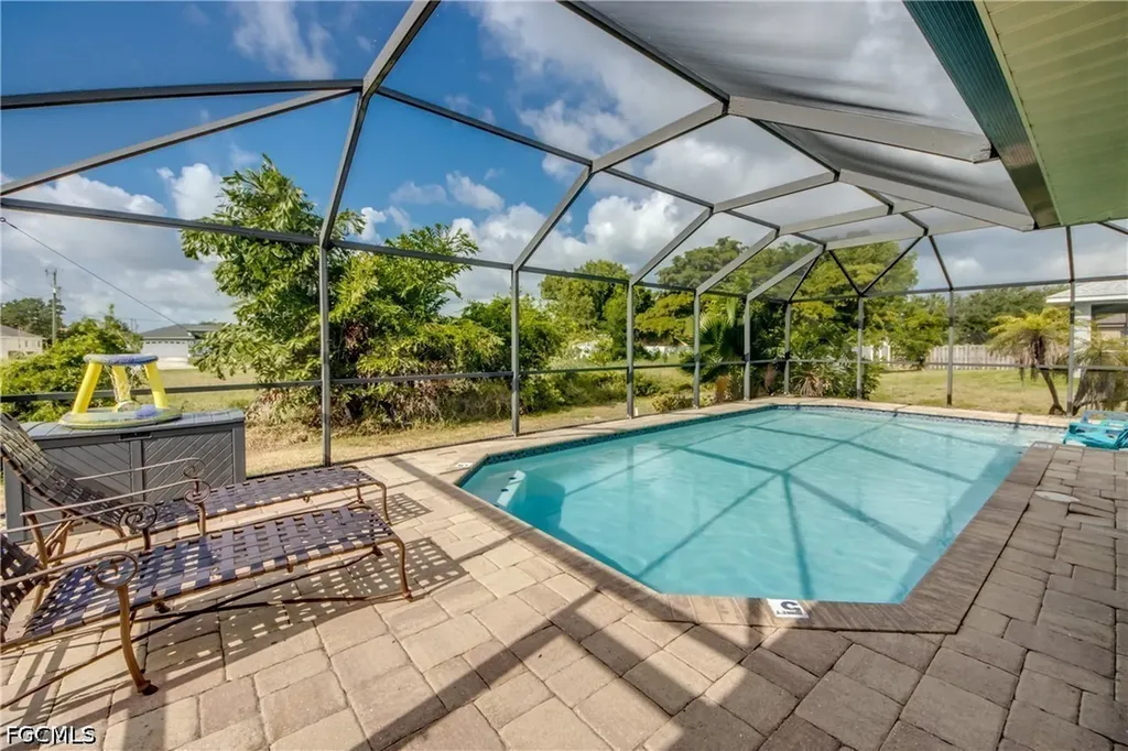 1728 SW 15th Street Cape Coral FL 33991