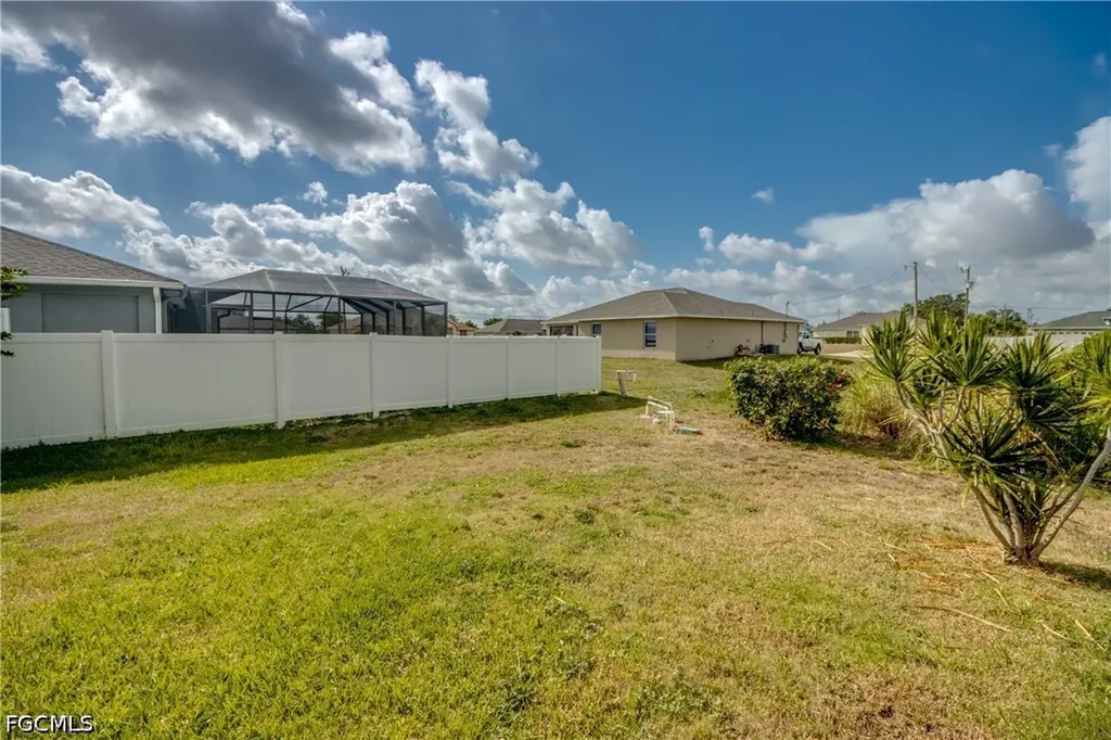 1728 SW 15th Street Cape Coral FL 33991