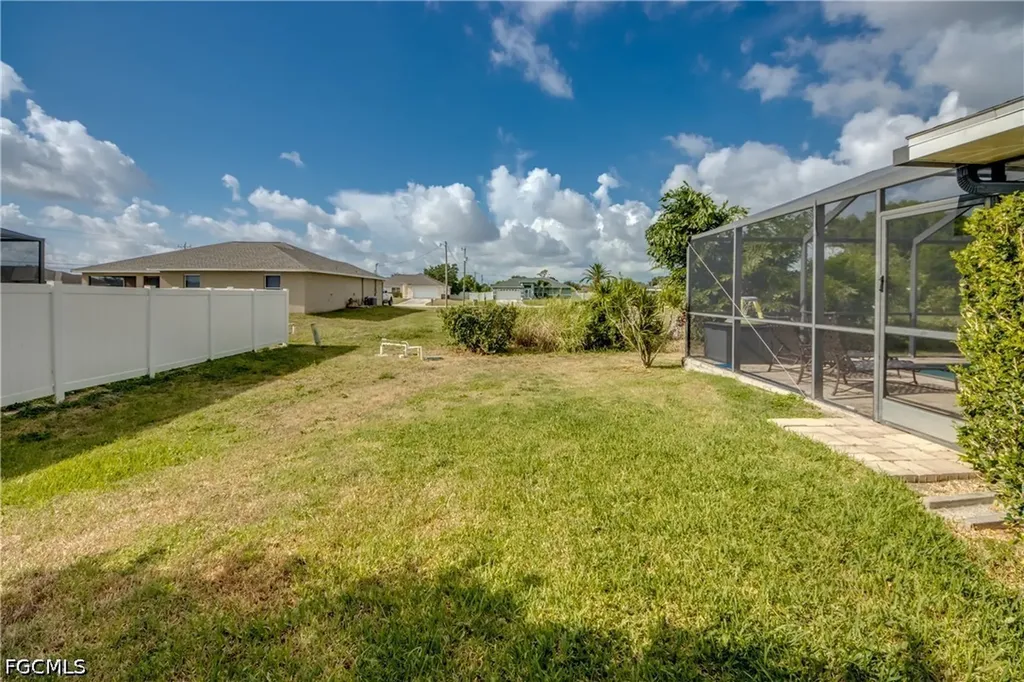 1728 SW 15th Street Cape Coral FL 33991