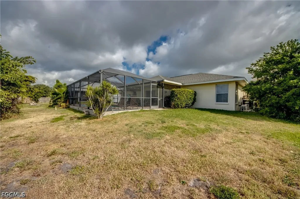 1728 SW 15th Street Cape Coral FL 33991