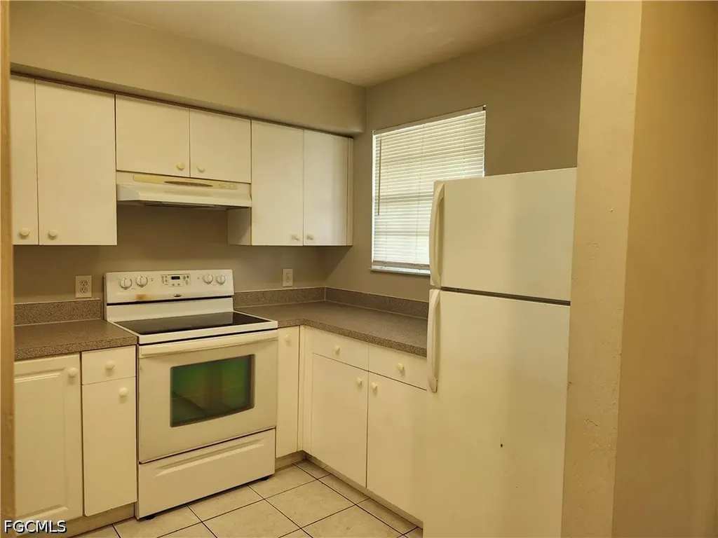 621 SW 47th Terrace Cape Coral FL 33914
