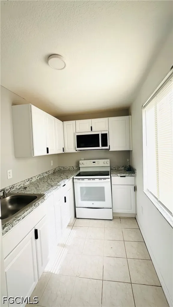 5628 5th Avenue Fort Myers FL 33907