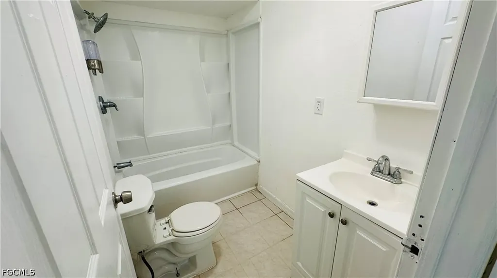 5628 5th Avenue Fort Myers FL 33907