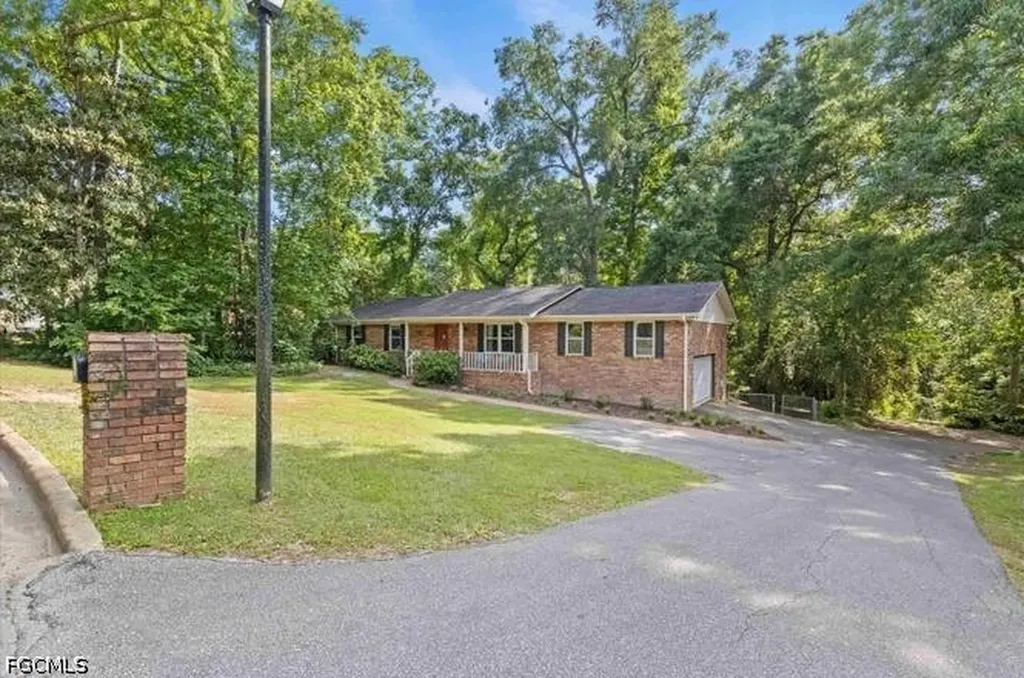 3620 Barbary Drive Tallahassee FL 32309