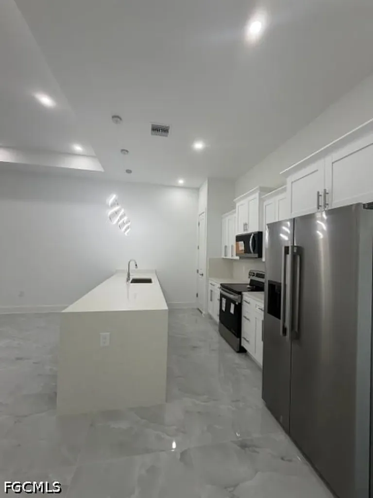 257/259 SW 3rd Terrace Cape Coral FL 33991