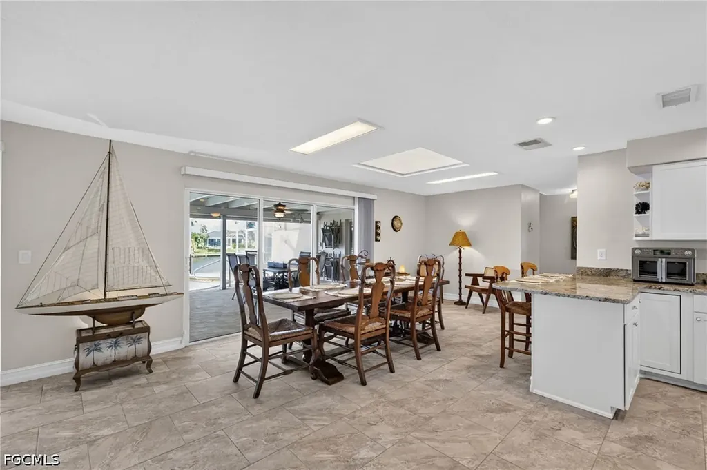 1640 SE 40th Street Cape Coral FL 33904