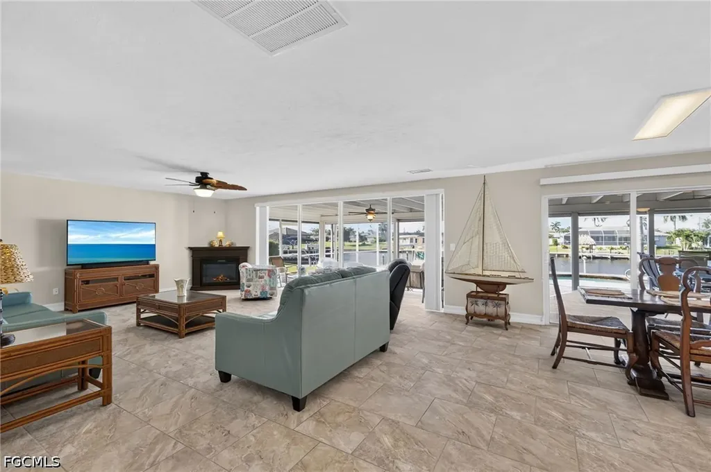 1640 SE 40th Street Cape Coral FL 33904