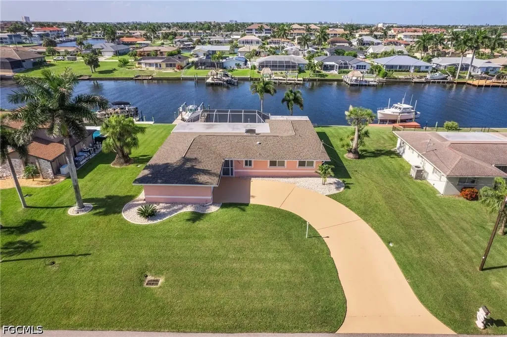 1640 SE 40th Street Cape Coral FL 33904
