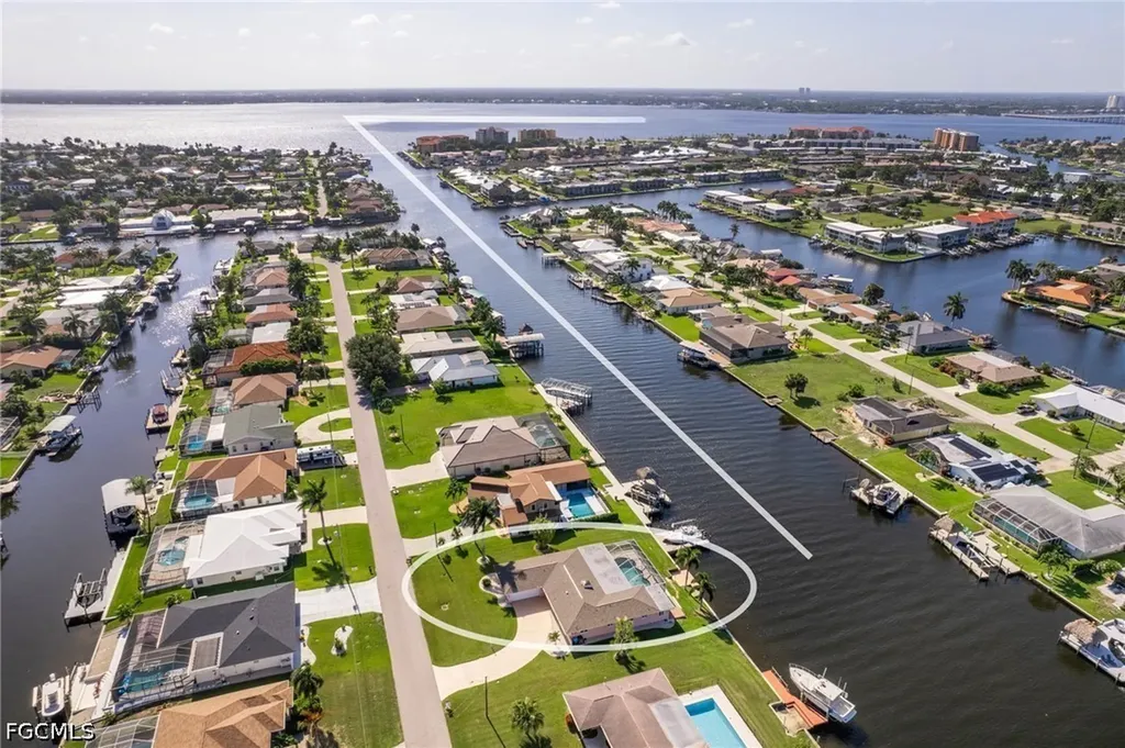 1640 SE 40th Street Cape Coral FL 33904