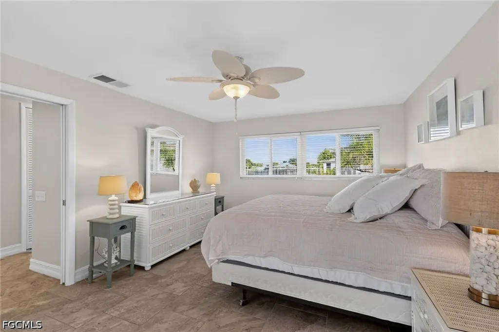 1640 SE 40th Street Cape Coral FL 33904