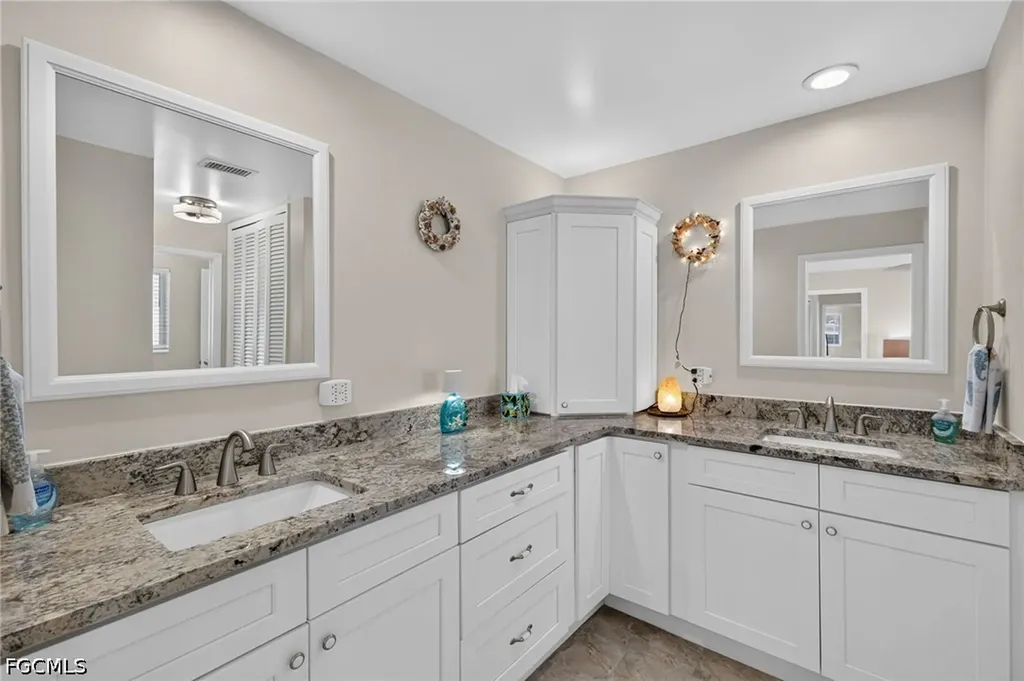 1640 SE 40th Street Cape Coral FL 33904