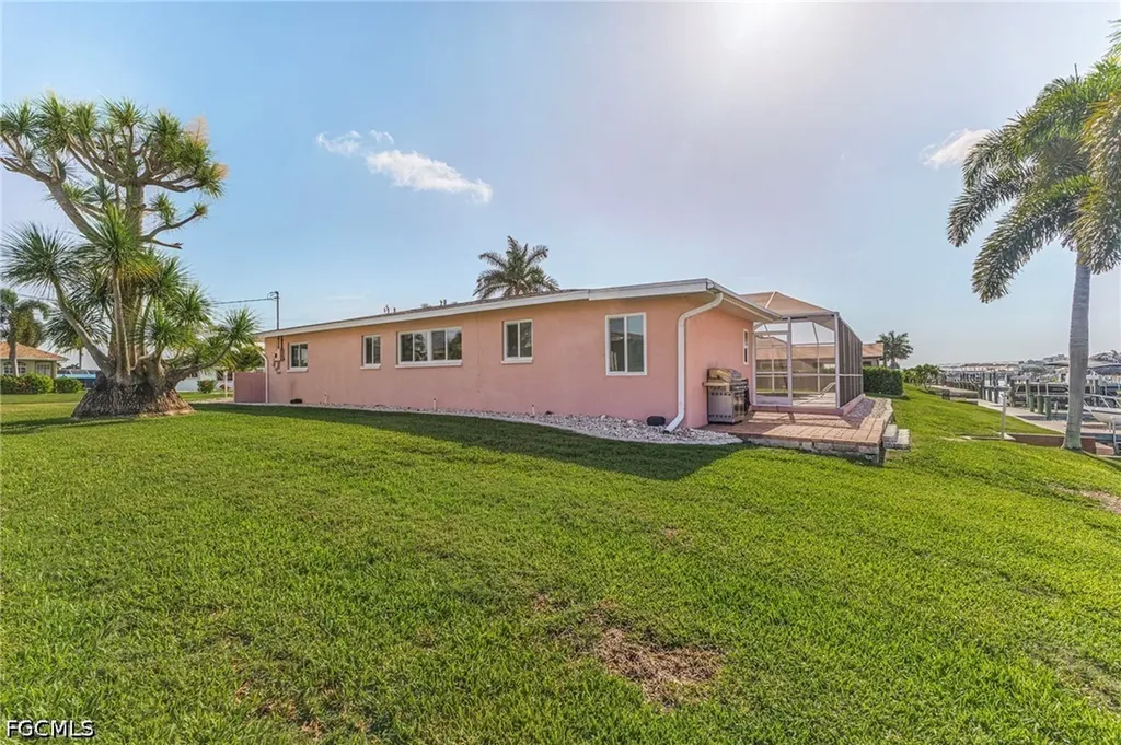 1640 SE 40th Street Cape Coral FL 33904