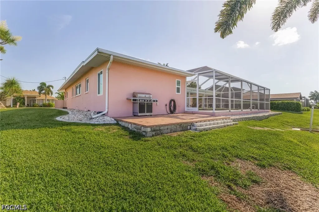 1640 SE 40th Street Cape Coral FL 33904