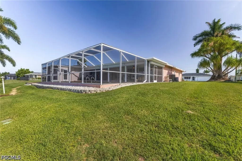 1640 SE 40th Street Cape Coral FL 33904
