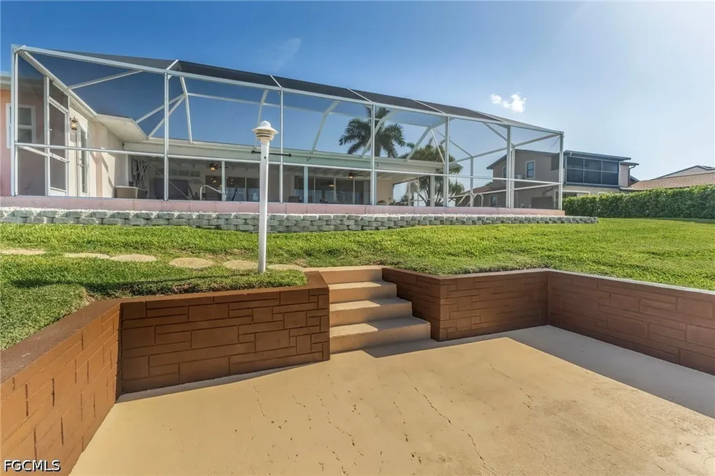 1640 SE 40th Street Cape Coral FL 33904