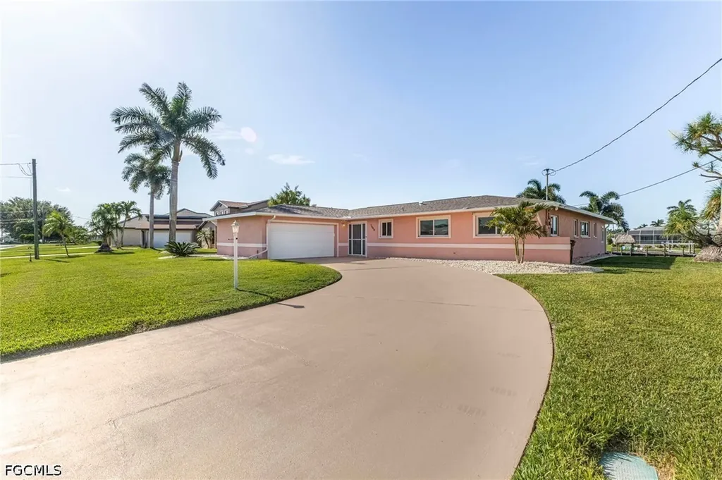 1640 SE 40th Street Cape Coral FL 33904