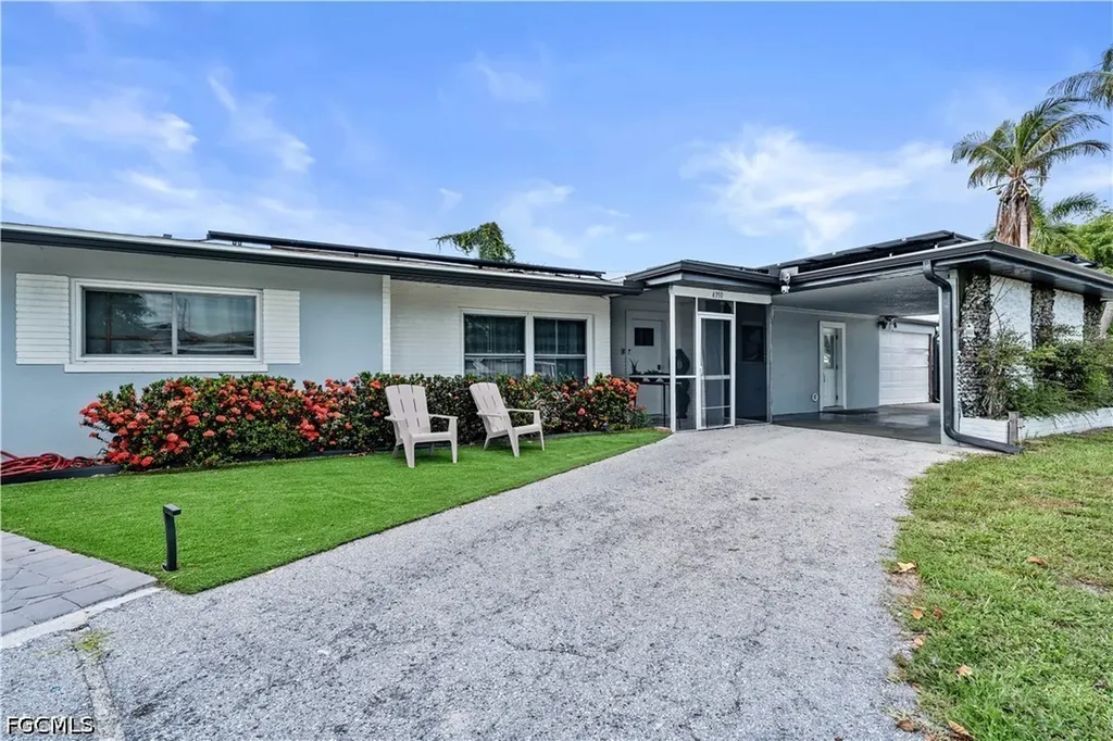 4350 Orangewood Avenue Fort Myers FL 33901