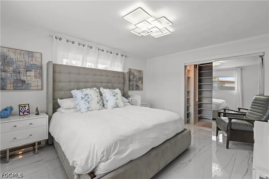 4350 Orangewood Avenue Fort Myers FL 33901