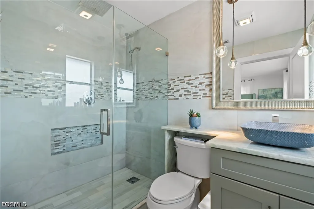 4350 Orangewood Avenue Fort Myers FL 33901