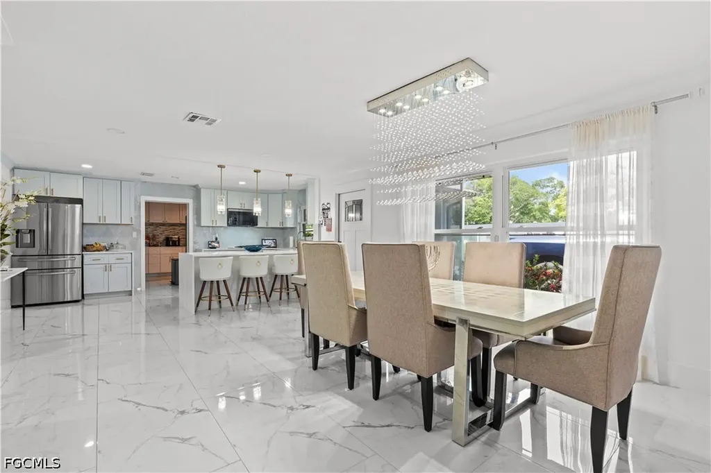 4350 Orangewood Avenue Fort Myers FL 33901