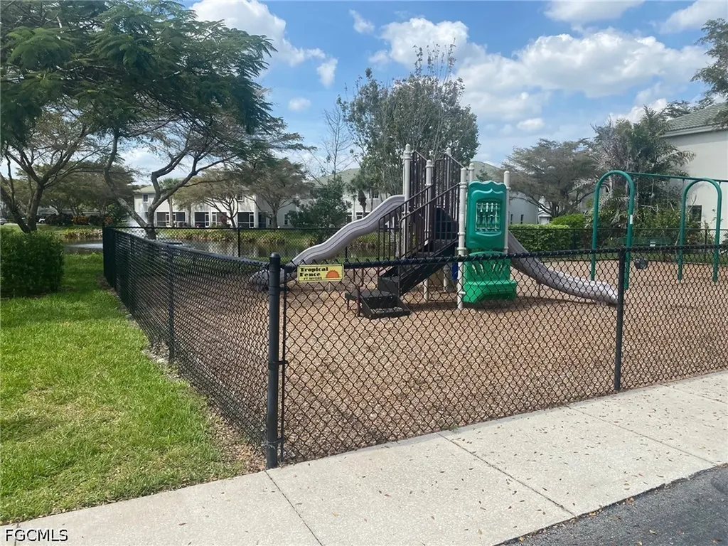 8240 Pacific Beach Drive Fort Myers FL 33966