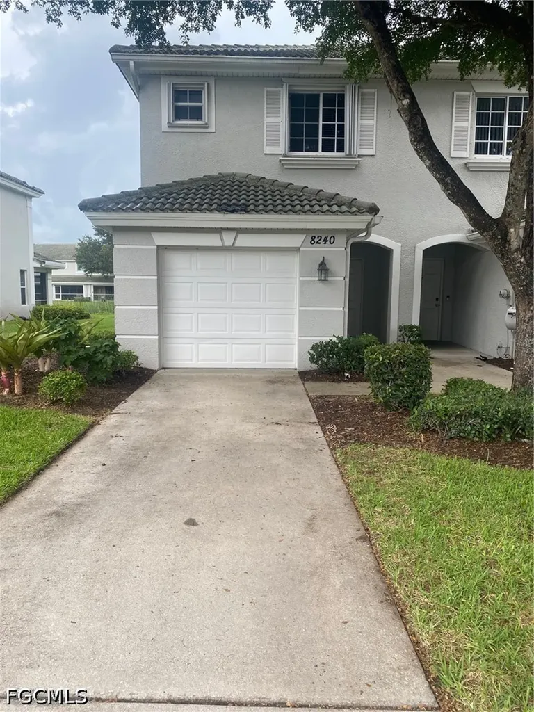 8240 Pacific Beach Drive Fort Myers FL 33966