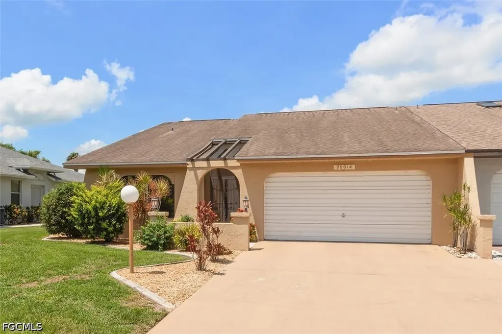 20014 Lake Vista Circle Lehigh Acres FL 33936