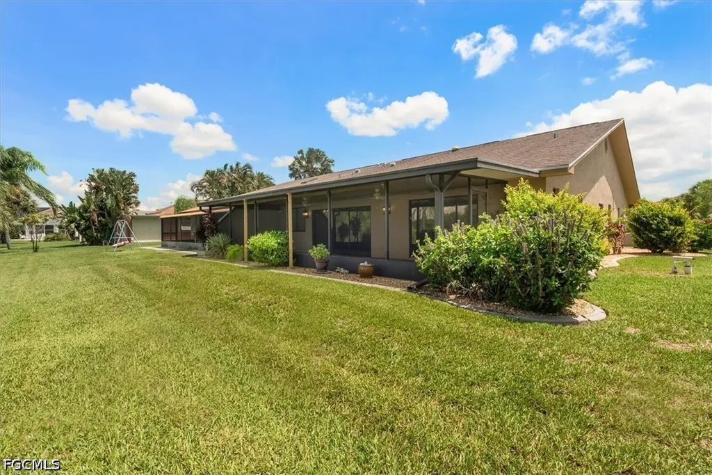 20014 Lake Vista Circle Lehigh Acres FL 33936