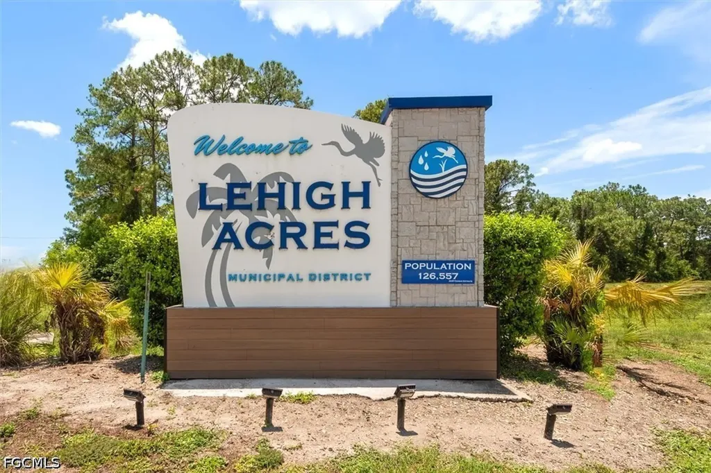 20014 Lake Vista Circle Lehigh Acres FL 33936