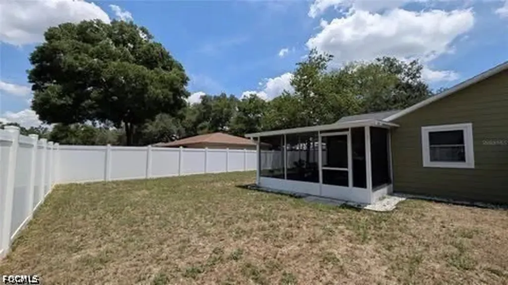 2718 Lorraine Drive Leesburg FL 34748