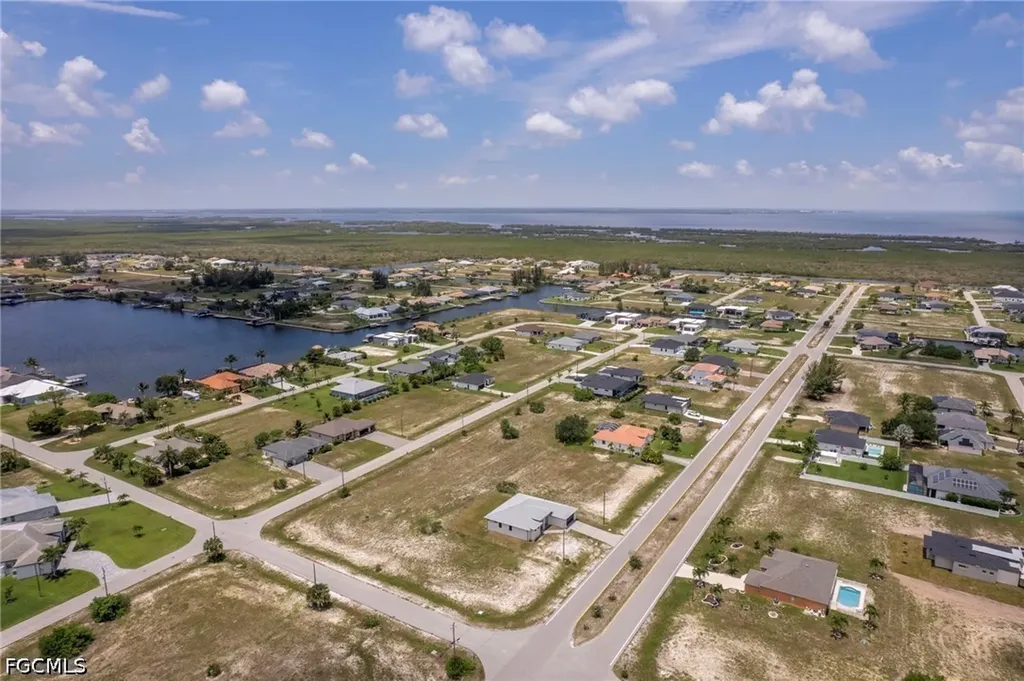 4304 Jacaranda Parkway W Cape Coral FL 33993