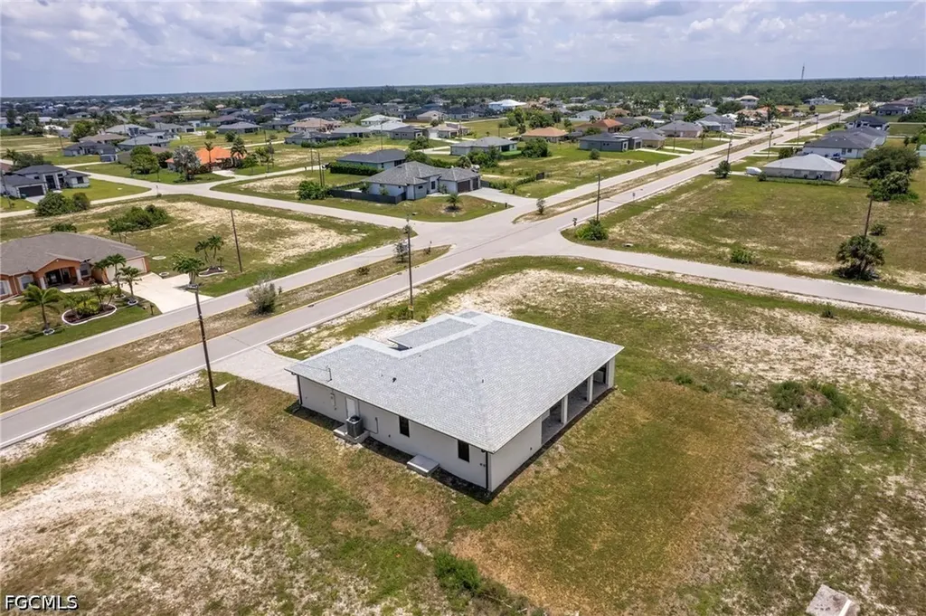 4304 Jacaranda Parkway W Cape Coral FL 33993