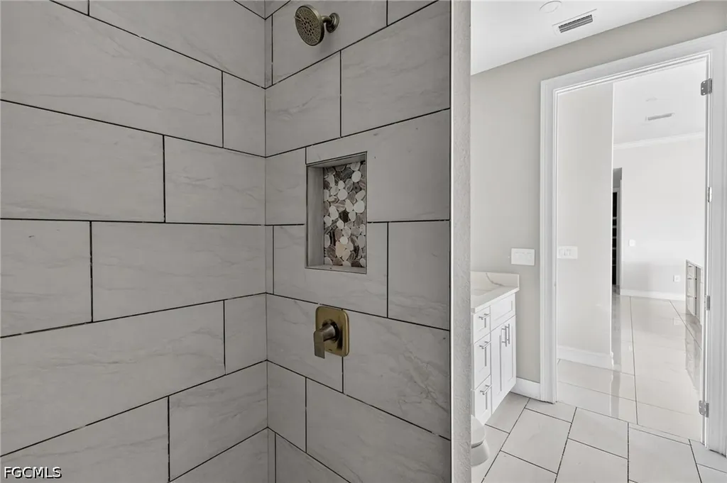 4304 Jacaranda Parkway W Cape Coral FL 33993