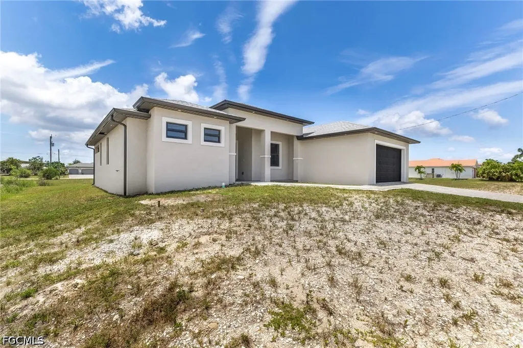 4304 Jacaranda Parkway W Cape Coral FL 33993