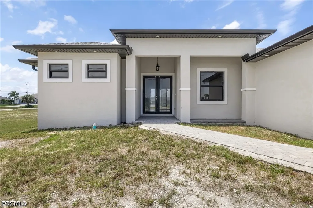 4304 Jacaranda Parkway W Cape Coral FL 33993