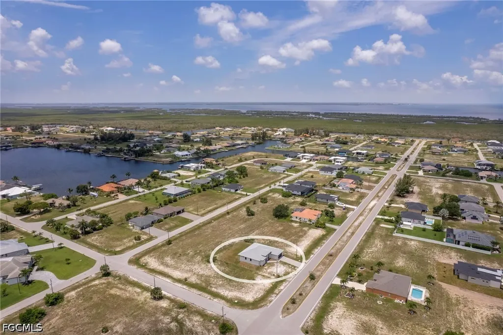 4304 Jacaranda Parkway W Cape Coral FL 33993