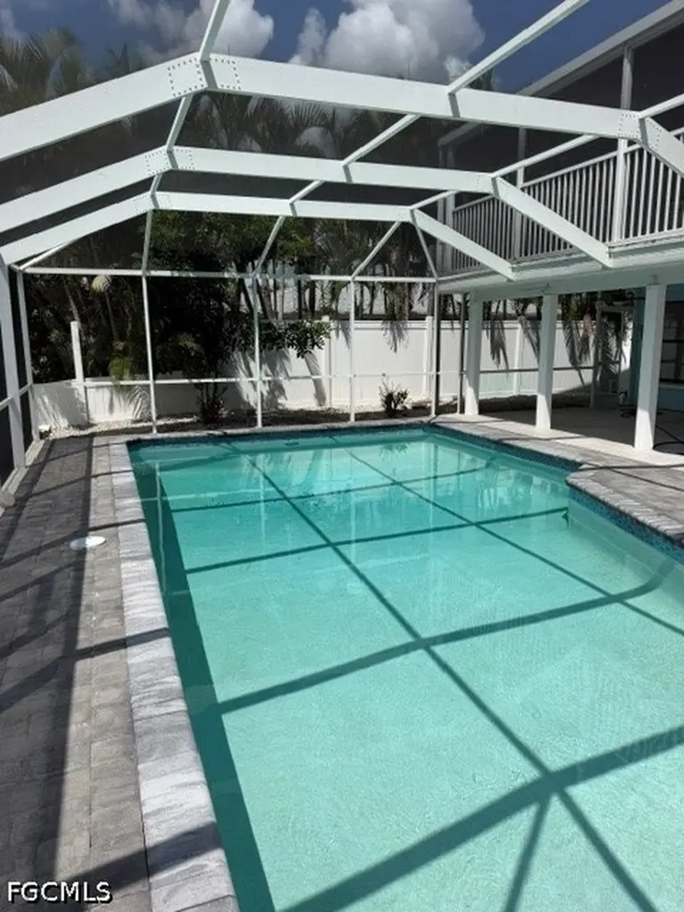 215 Albatross Street Fort Myers Beach FL 33931