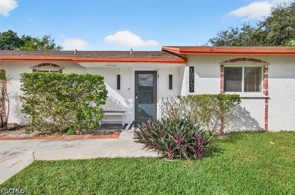 10763 Shady Pond Lane Boca Raton FL 33428