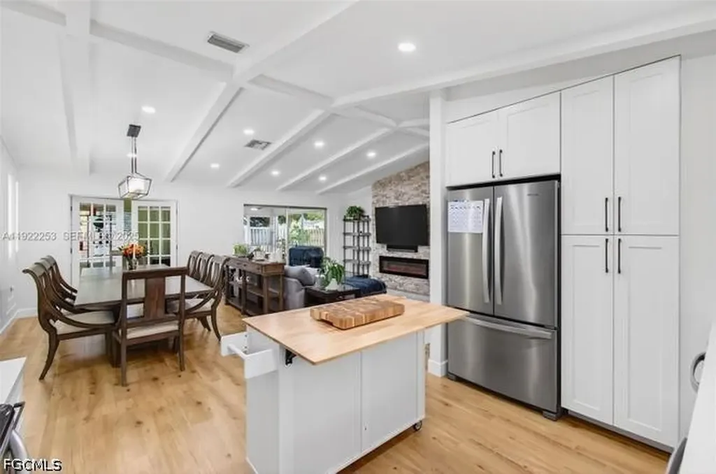 10763 Shady Pond Lane Boca Raton FL 33428