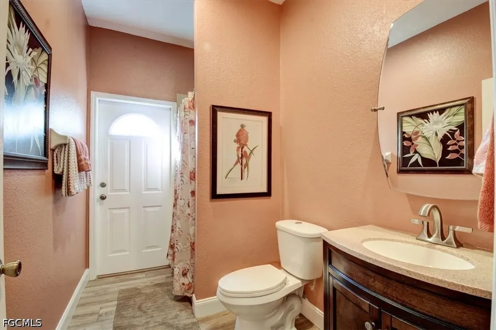 420 SE 32nd Street Cape Coral FL 33904