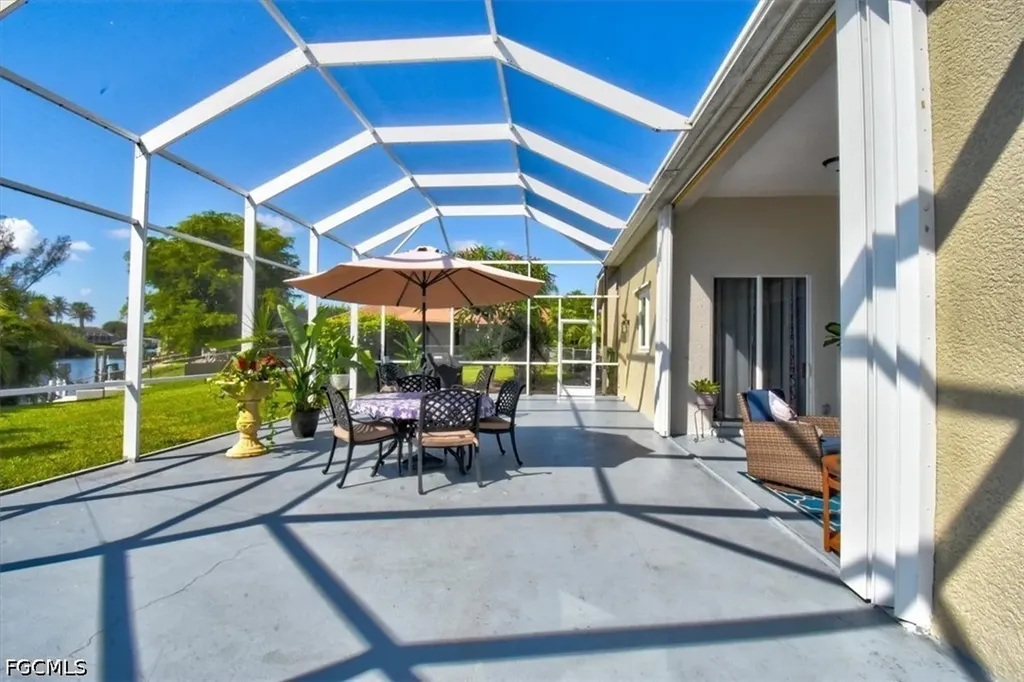 420 SE 32nd Street Cape Coral FL 33904